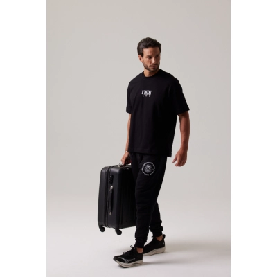 CALÇA MOLETOM PREMIUM PRETA | MASTER YOUR MIND, RULE YOUR WORLD CALÇA MOLETOM PREMIUM PRETA | MASTER YOUR MIND, RULE YOUR WORLD
