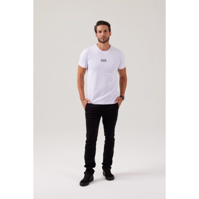 CAMISETA PREMIUM ENCORPADA BRANCA | ANTI MANADA CLUB