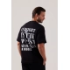 CAMISETA OVERSIZED PREMIUM PRETA | COMFORT IS THW WORST ADDICTION